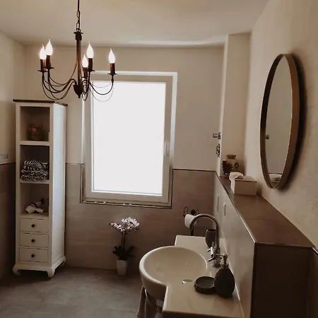 Landhausstil-familienferienwohnung Florentine * Bad Klosterlausnitz